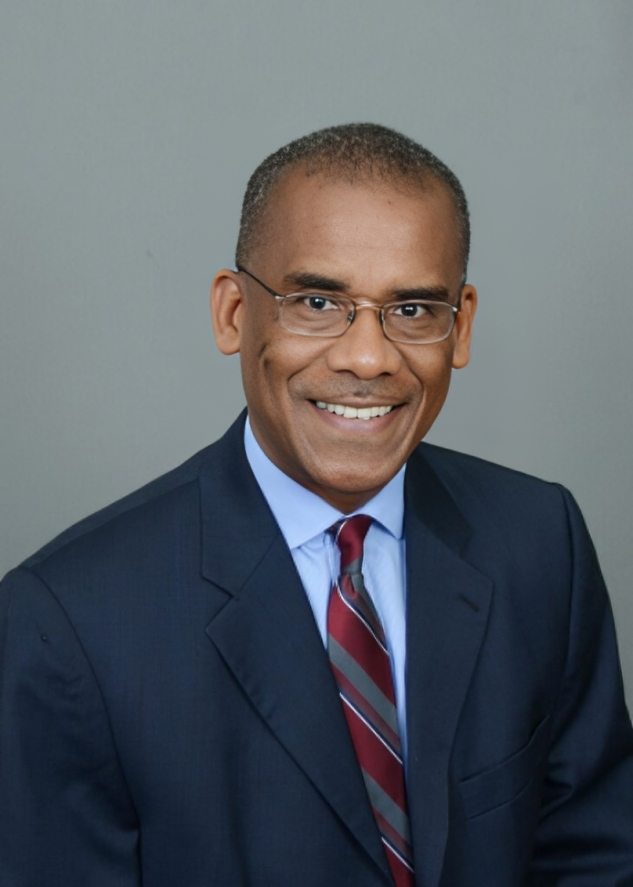 Dr. Tomlin Paul